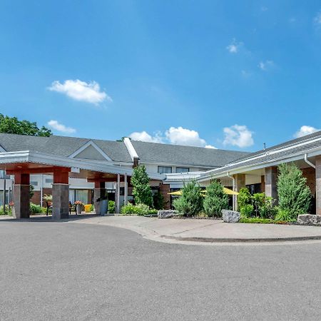 Quality Inn & Suites Brampton Eksteriør billede