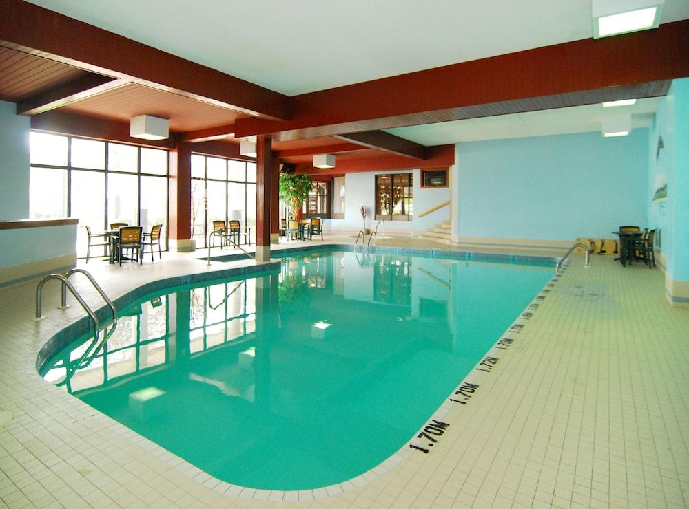 Quality Inn & Suites Brampton Eksteriør billede
