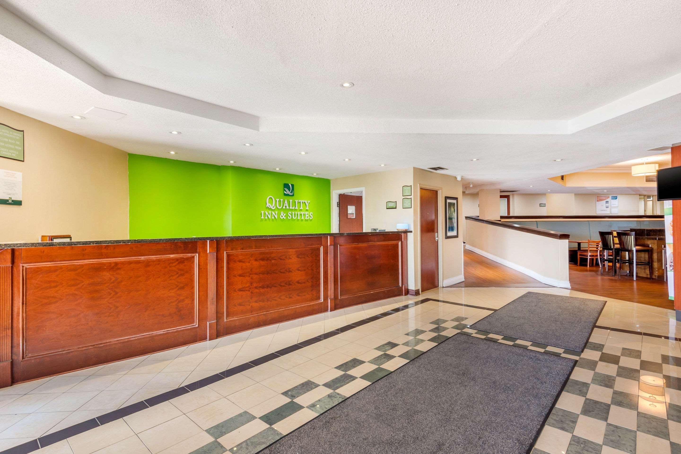 Quality Inn & Suites Brampton Eksteriør billede